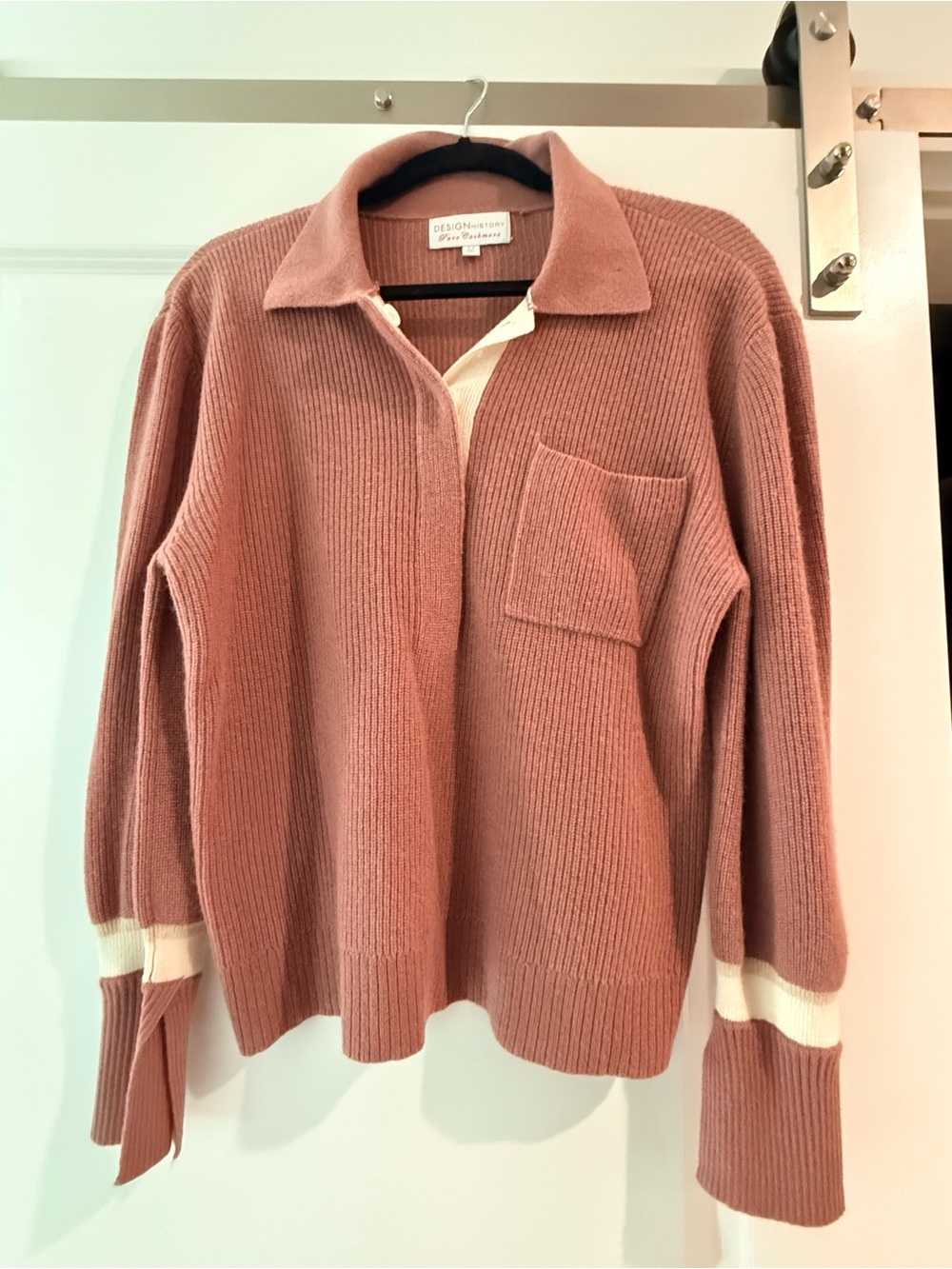 Design History Dusty Rose Cashmere Pullover with Cream Trim